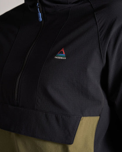 Roamer Light Recycled Softshell Anorak - Black/Khaki - Studio Model