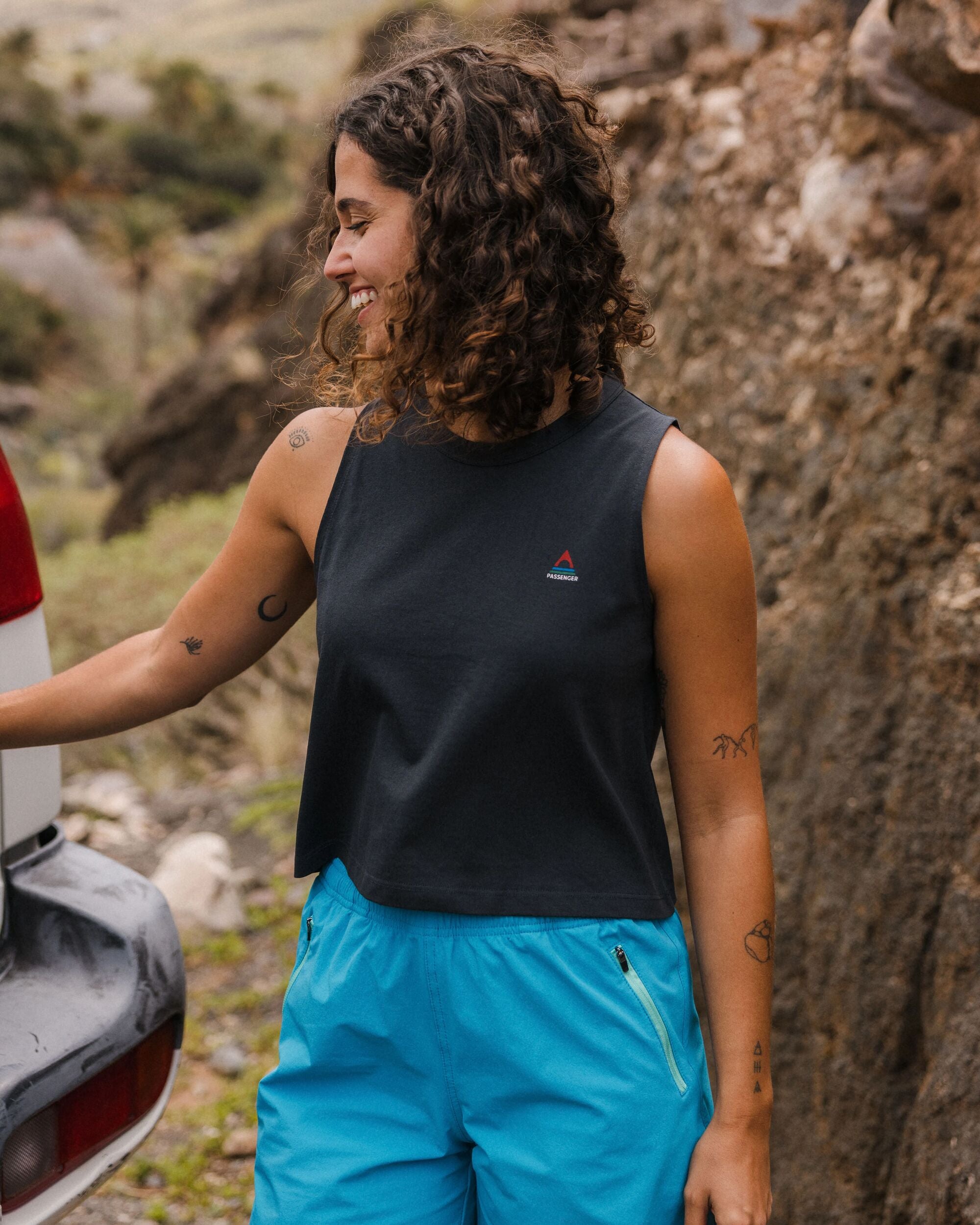 Classic Recycled Cotton Vest - Black - Lifestyle