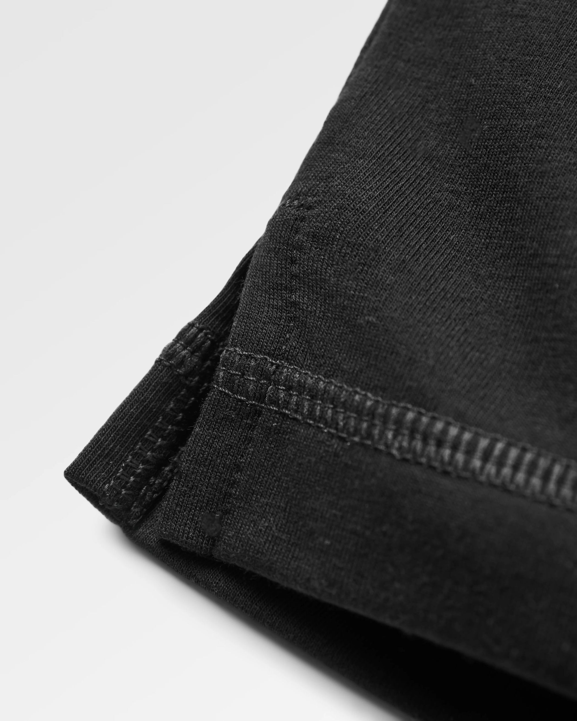 Breeze DriRelease® Trail Men's T-Shirt Black – Passenger