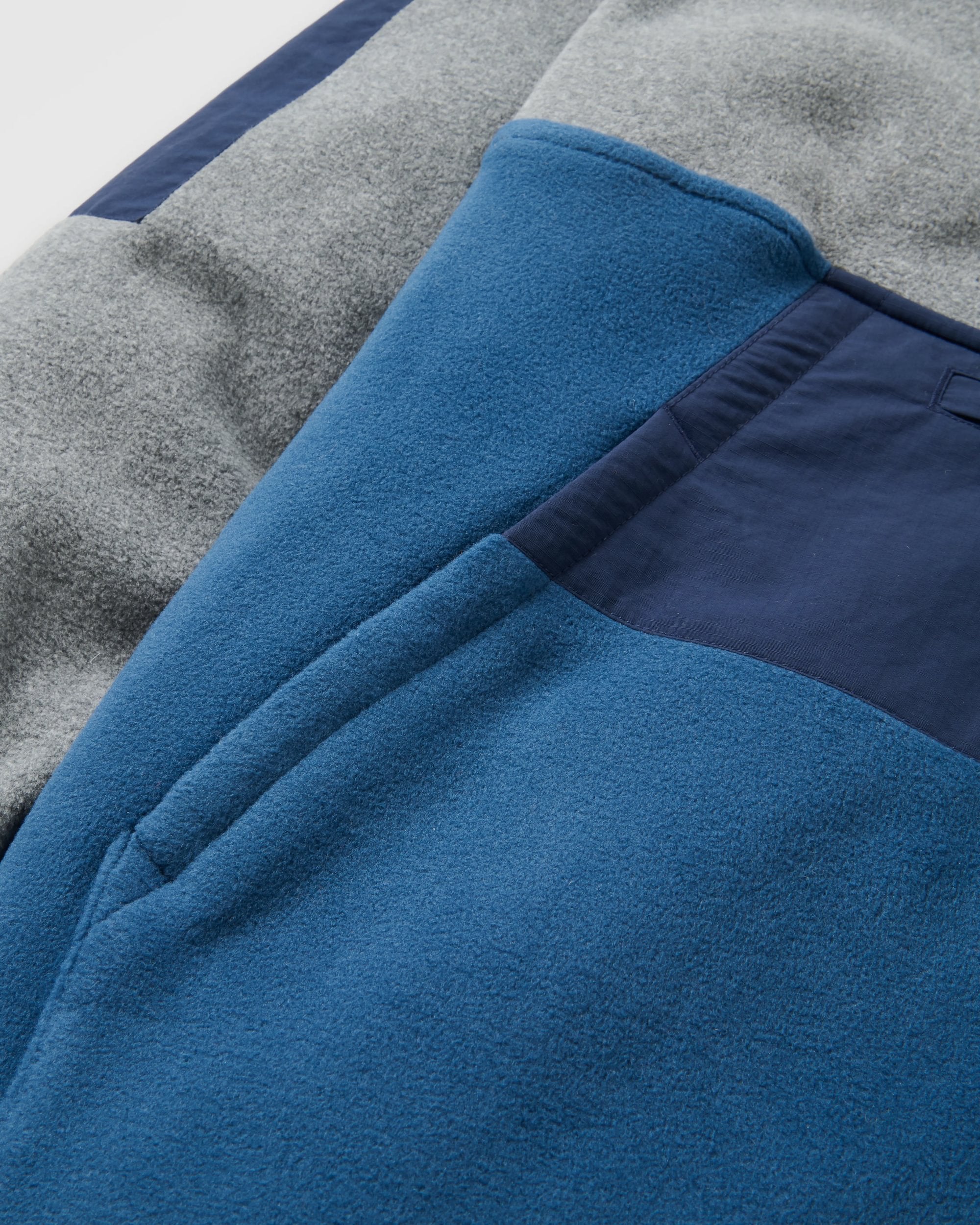 Woodland Hooded Recycled Polartec® Fleece - Grey Marl/Dark Denim - Flatlay