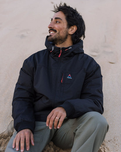 Bundoran Recycled Jacket - Black - Lifestyle