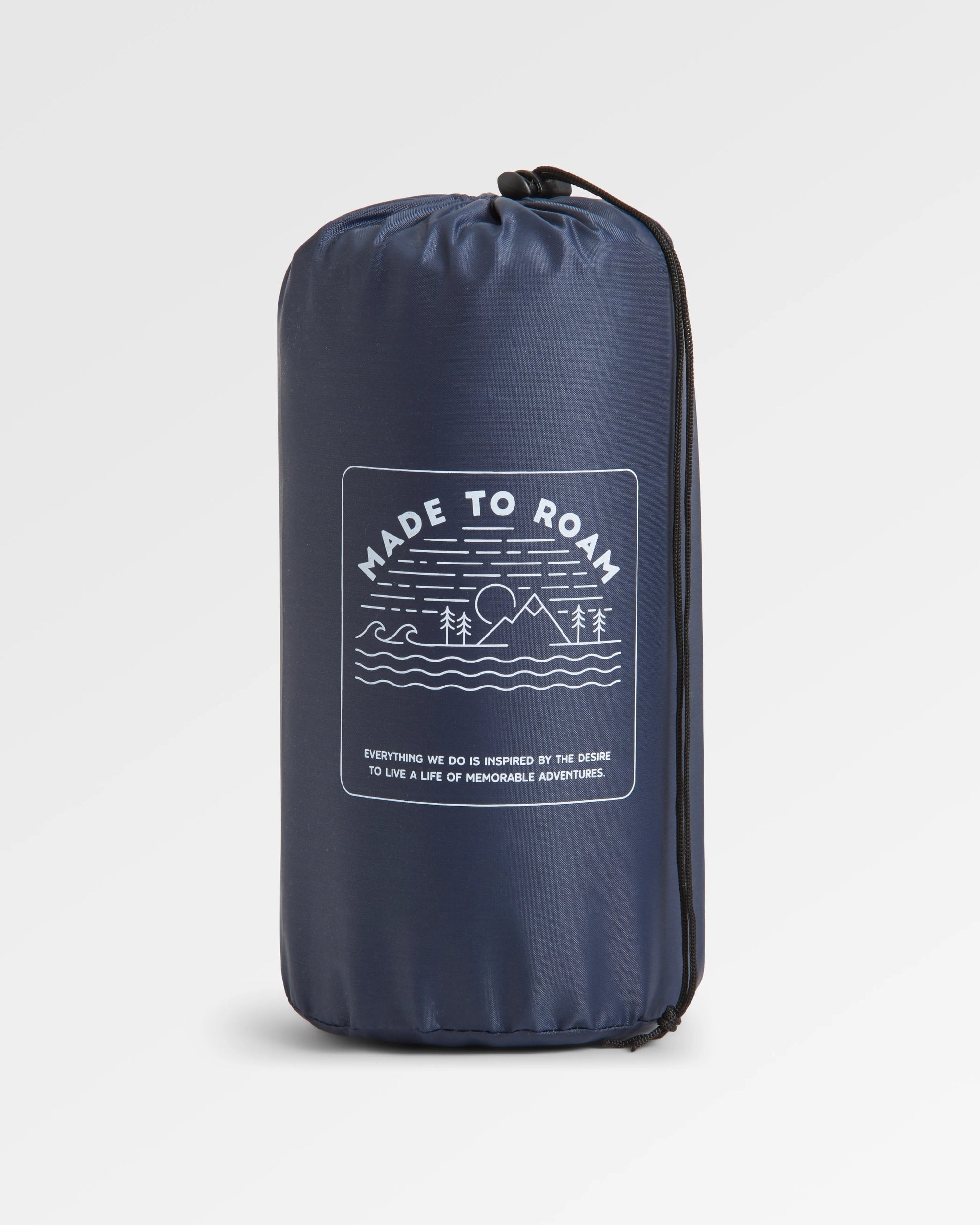 Travel Recycled Quick Dry Towel - Seaweed Pebble Grey - Flatlay