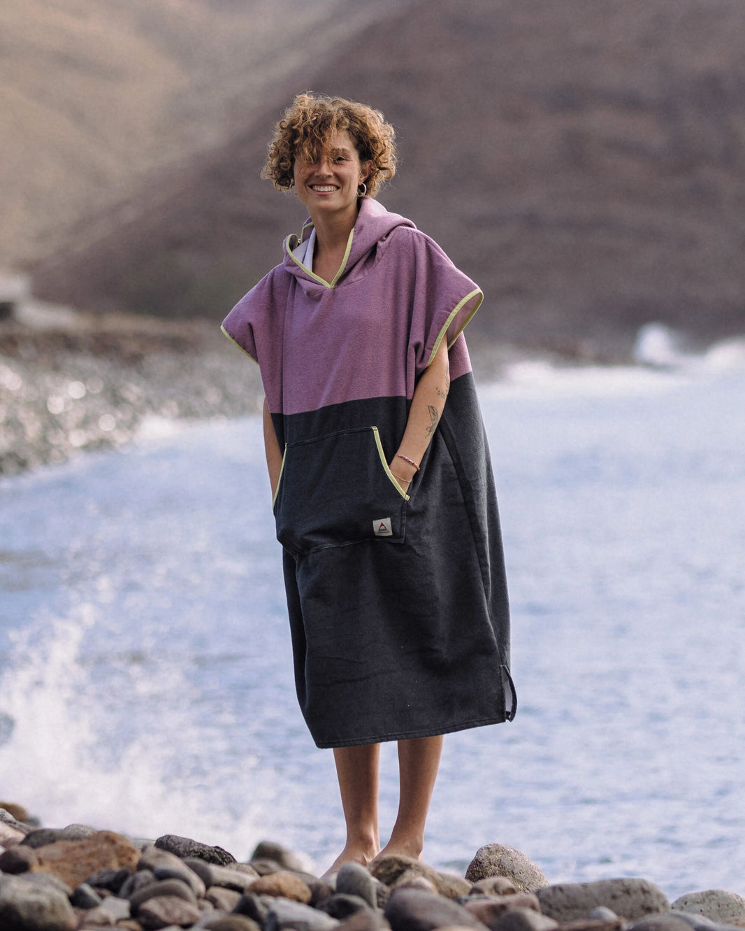 Women's Changing Robes & Ponchos – Passenger