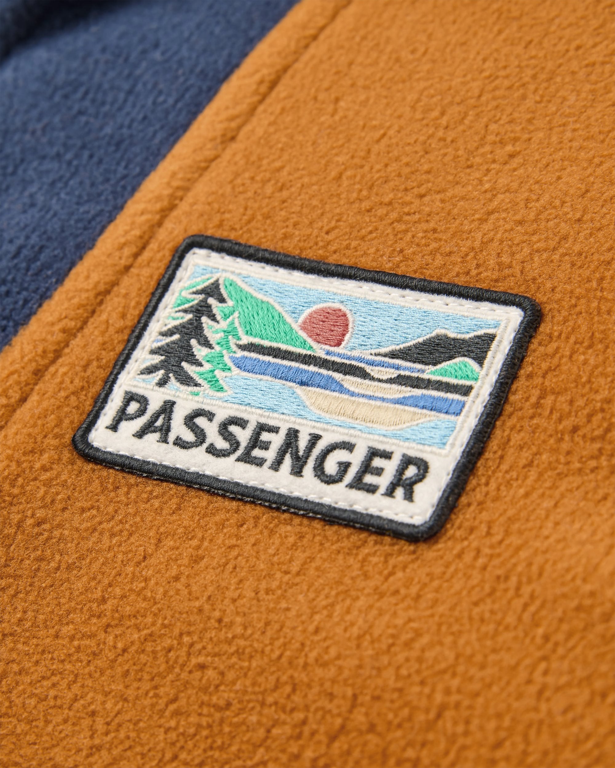 Jazz Polar Fleece - Retro Orange - Flatlay