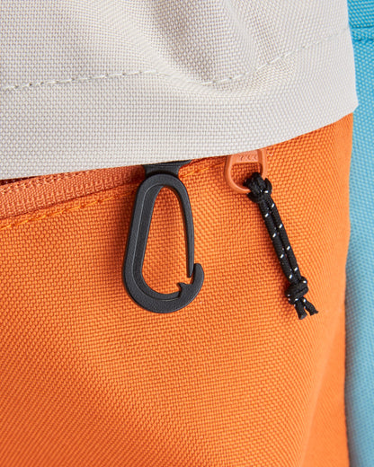 Boondocker Recycled Sling 8L - Arctic/Retro Orange - Flatlay