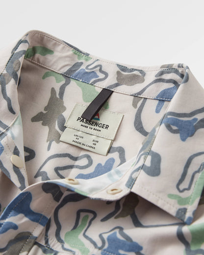 Traveller Short Sleeve Stretch Shirt - Abstract Strata Green - Flatlay