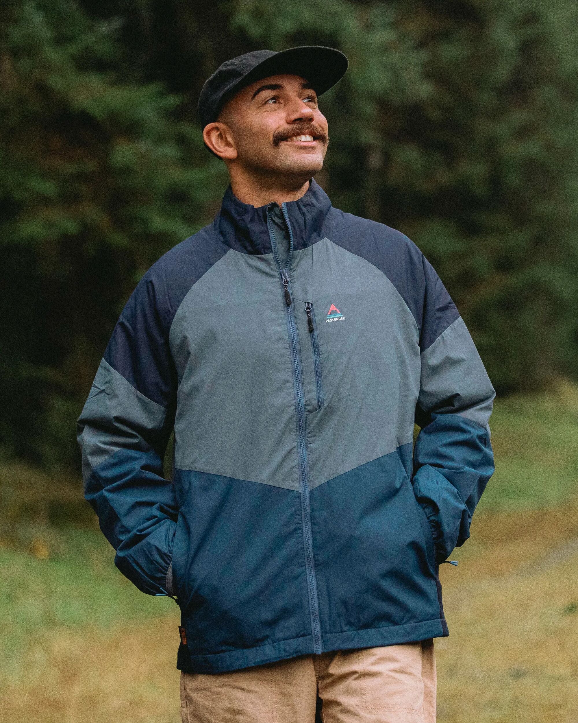 Daybreak Lightweight Recycled Thermore® Hoodless Jacket Rich Navy