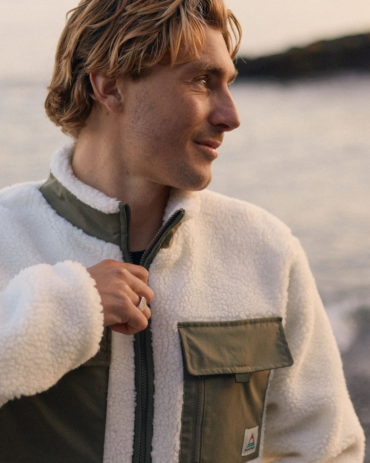 Valiant Deep Pile Fleece Off White – Passenger