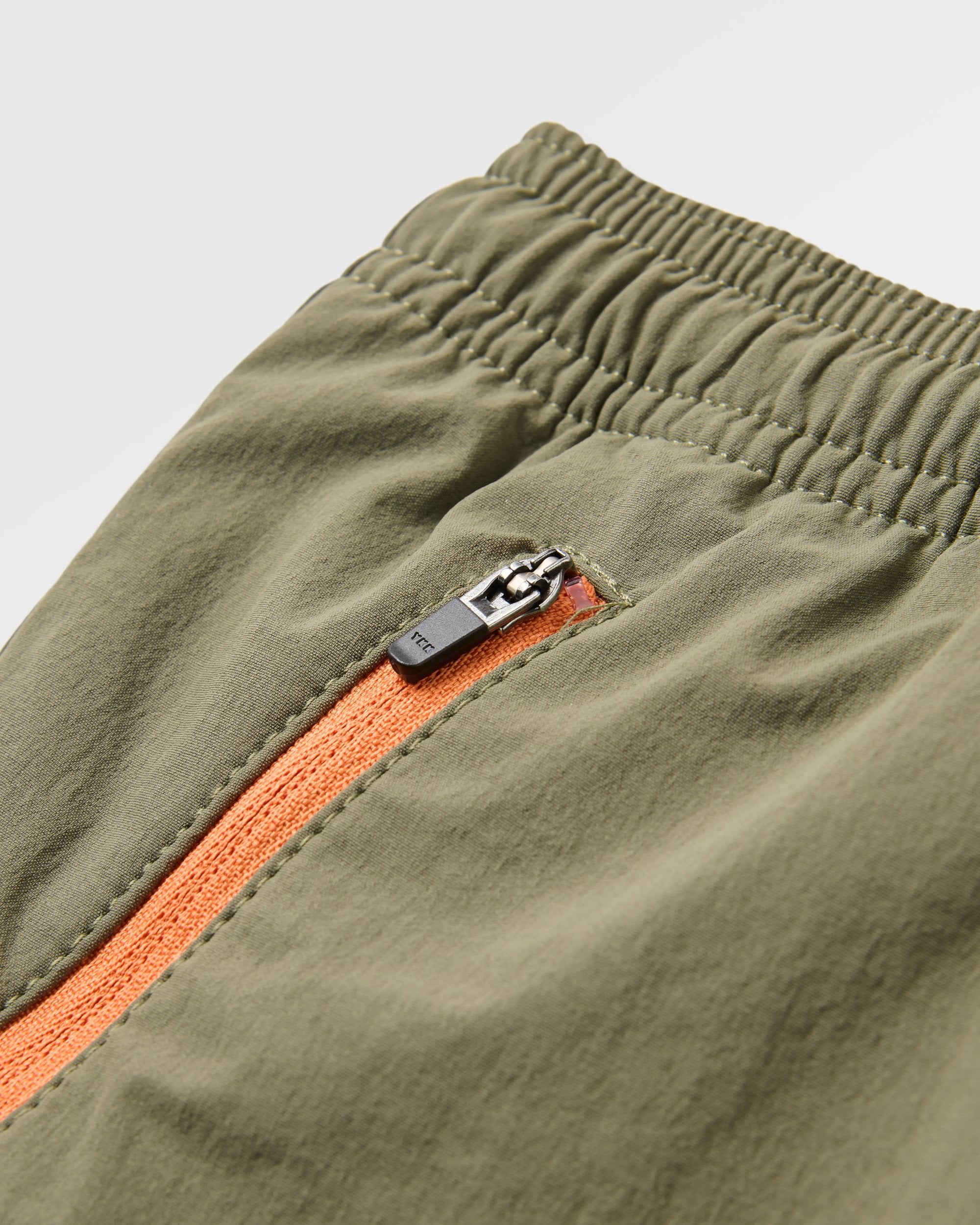 Flaris NetPlus® Beach Short - Dusty Olive - Flatlay