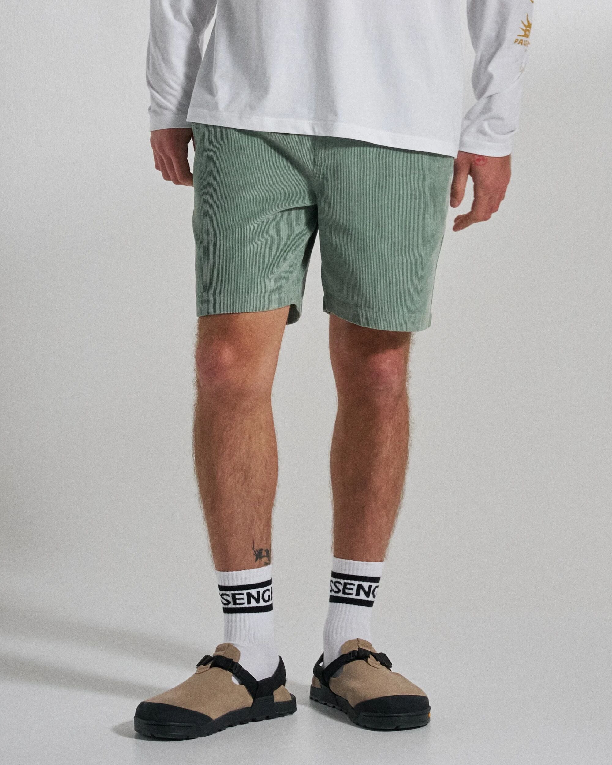 Drifter Cord Short Pistachio – Passenger