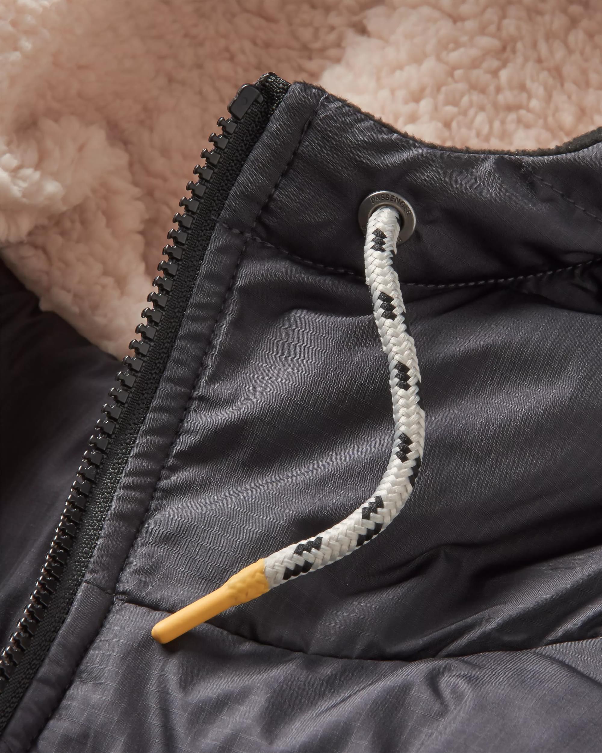 Kinsey 2.0 Recycled Jacket - Phantom Black - Flatlay