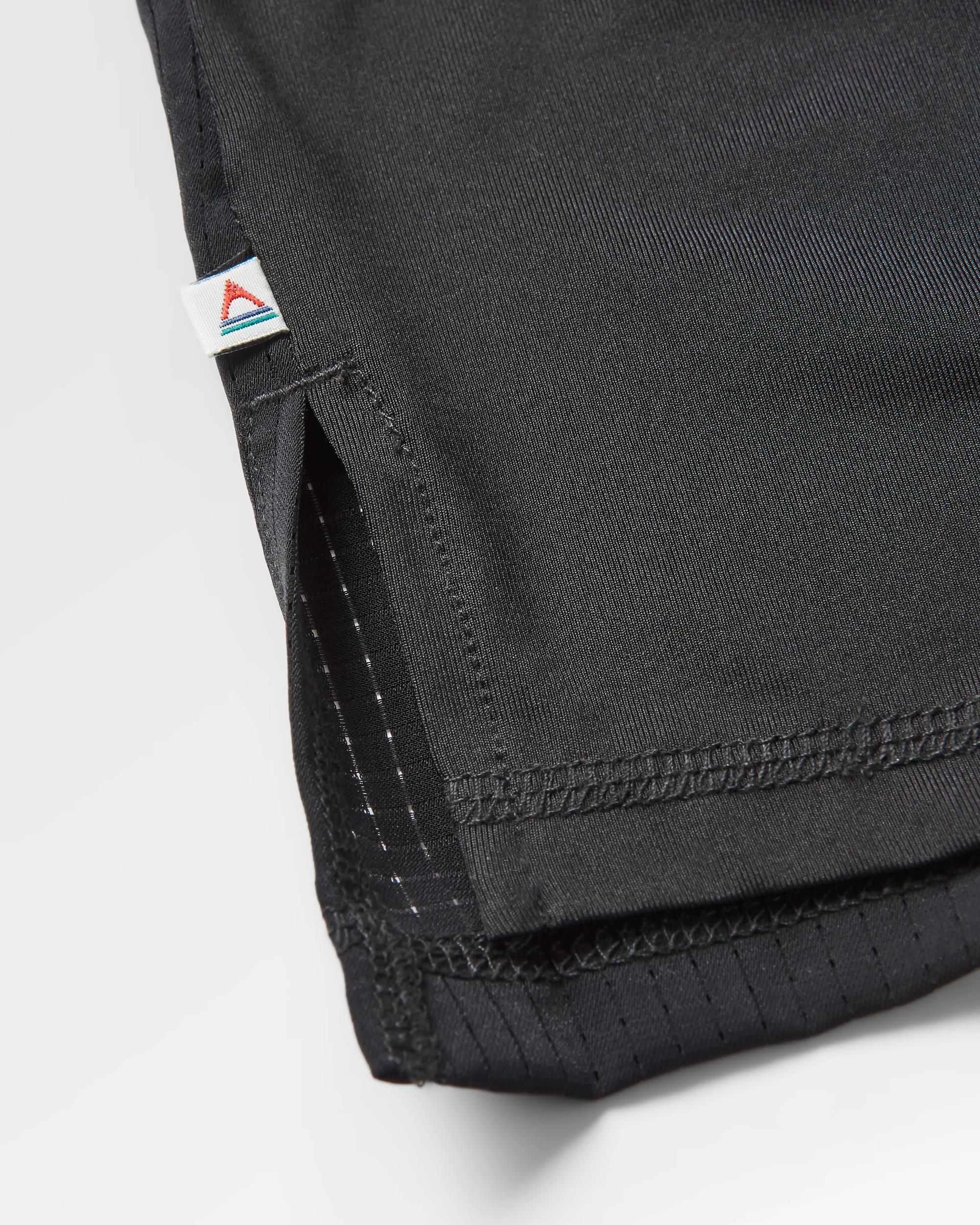 Aurora Active T-Shirt - Black - Flatlay