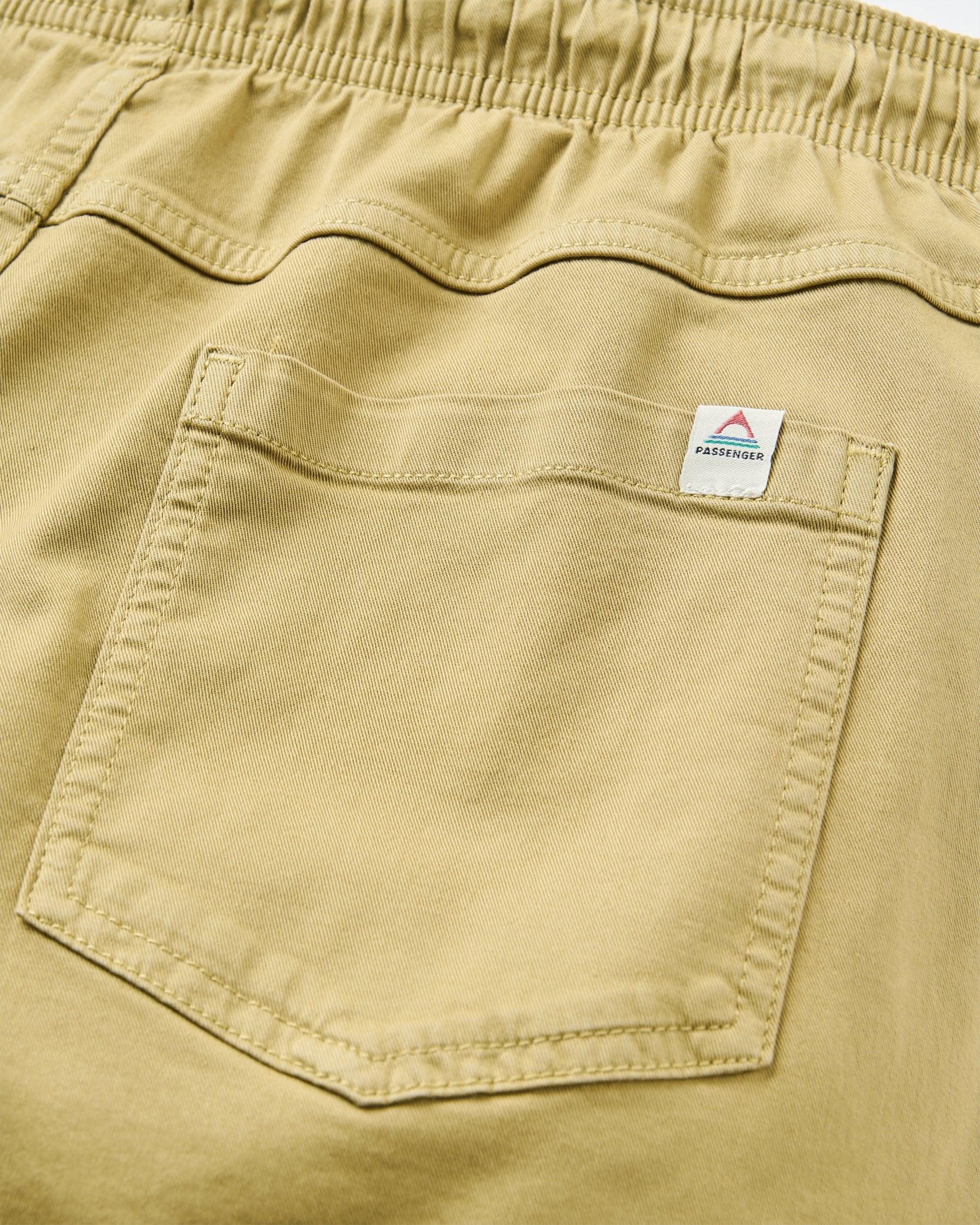 Drifter Organic Cotton Short - Warm Beige - Flatlay