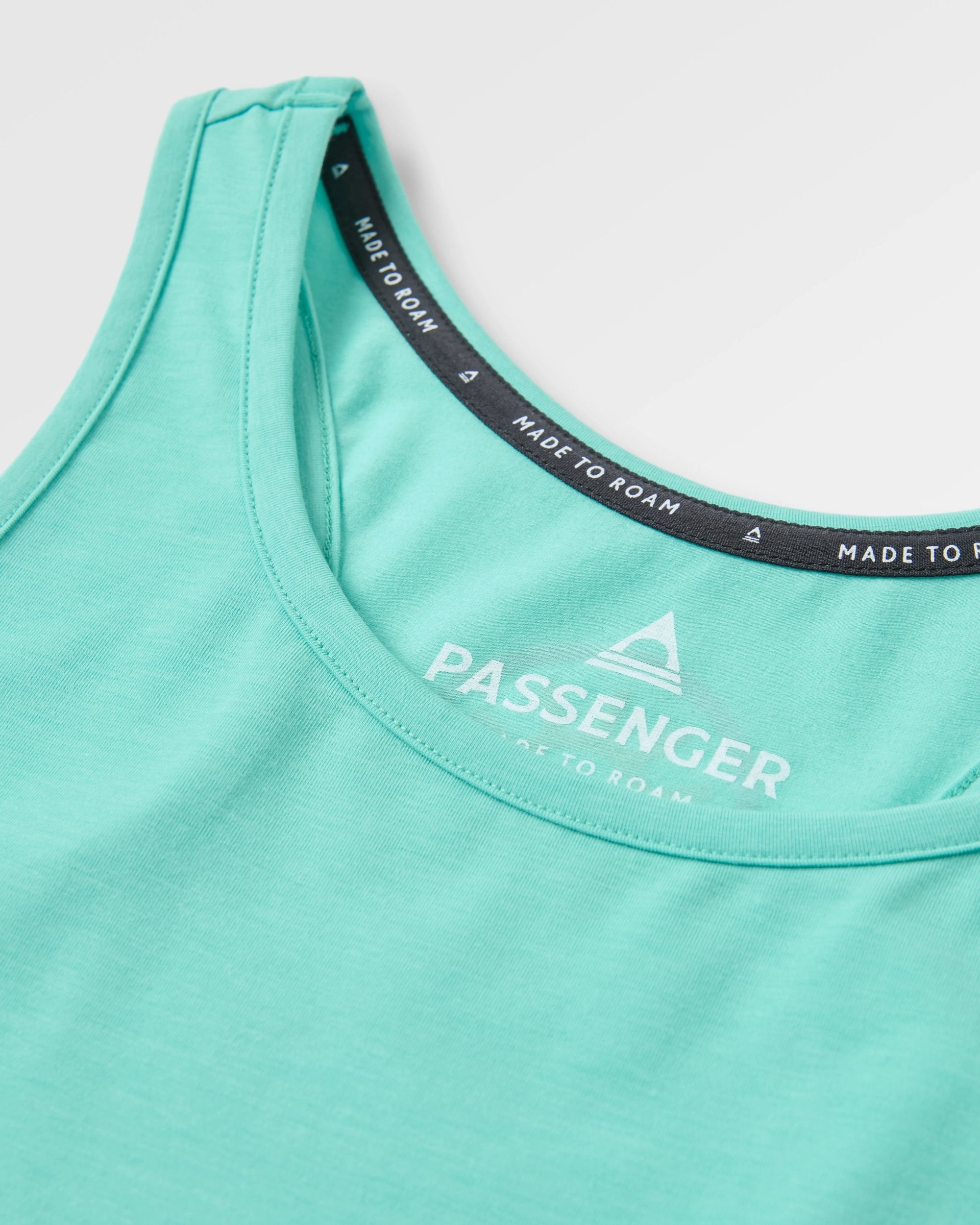 Chase The Light Active Vest - Aqua - Flatlay