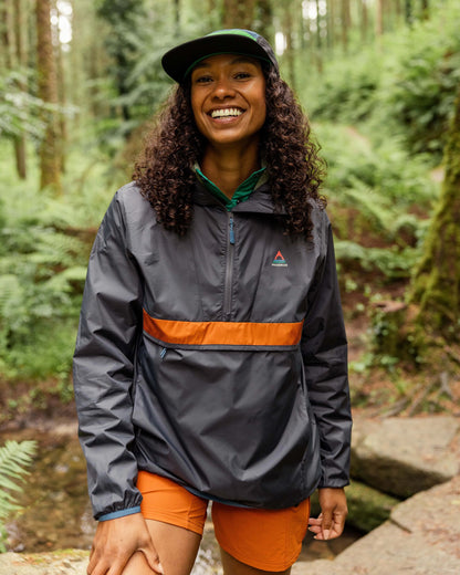 Viento Recycled Windshell Anorak - Charcoal - Lifestyle