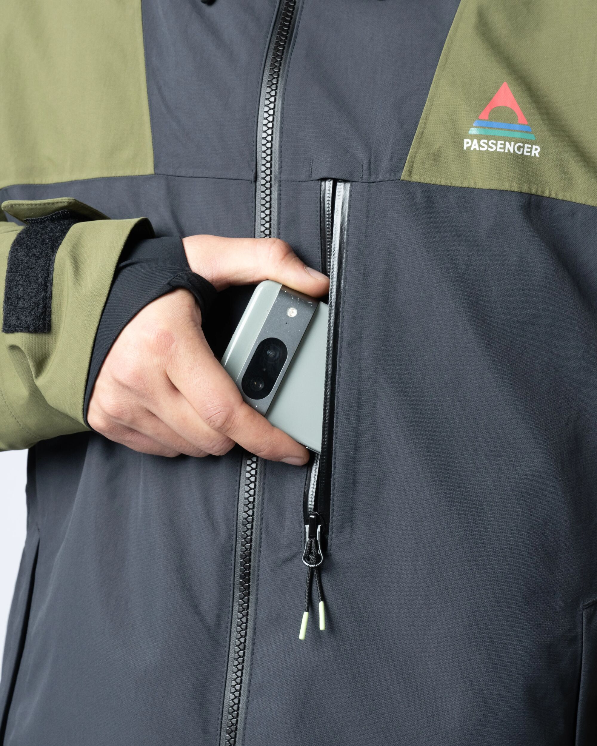 Snowscape Men's Recycled Jacket - Black - Flatlay