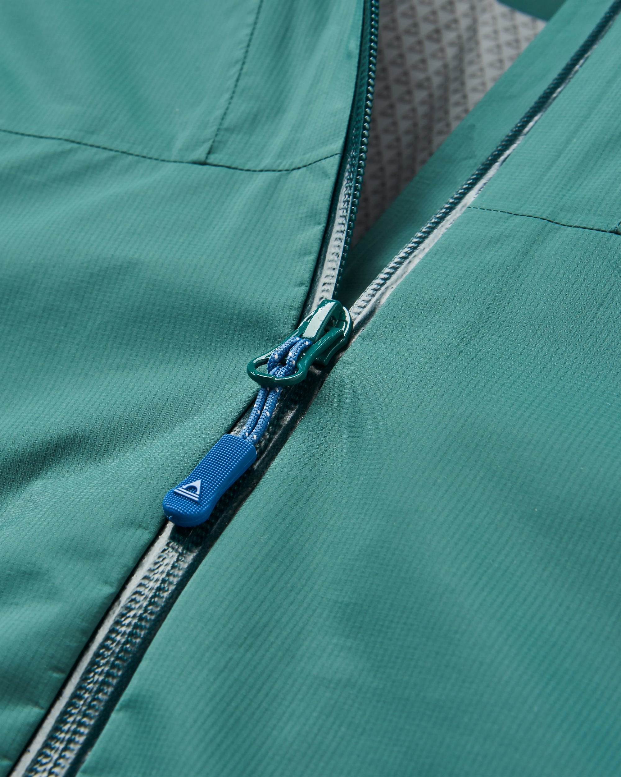 Trailscape Light Men's Recycled Waterproof Jacket - Deep Ocean - Flatlay