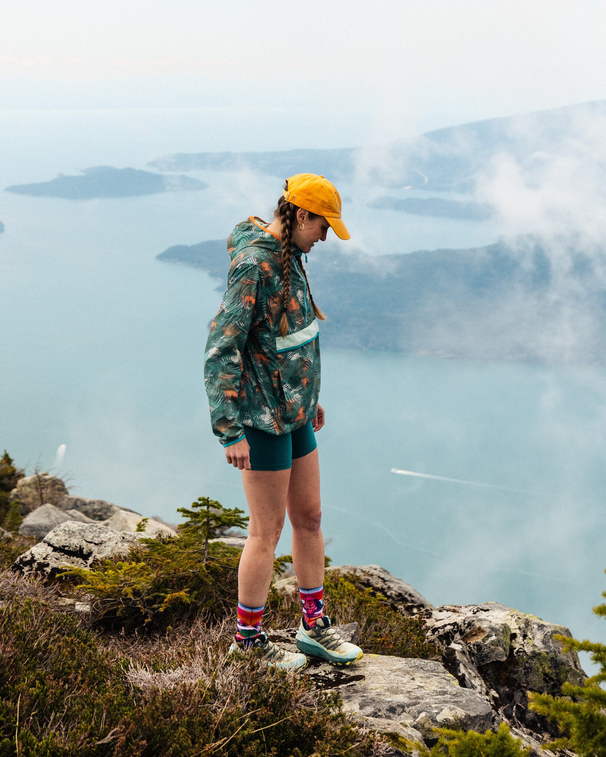 Viento Recycled Windshell Anorak - Palm Camo Deep Sea - Lifestyle