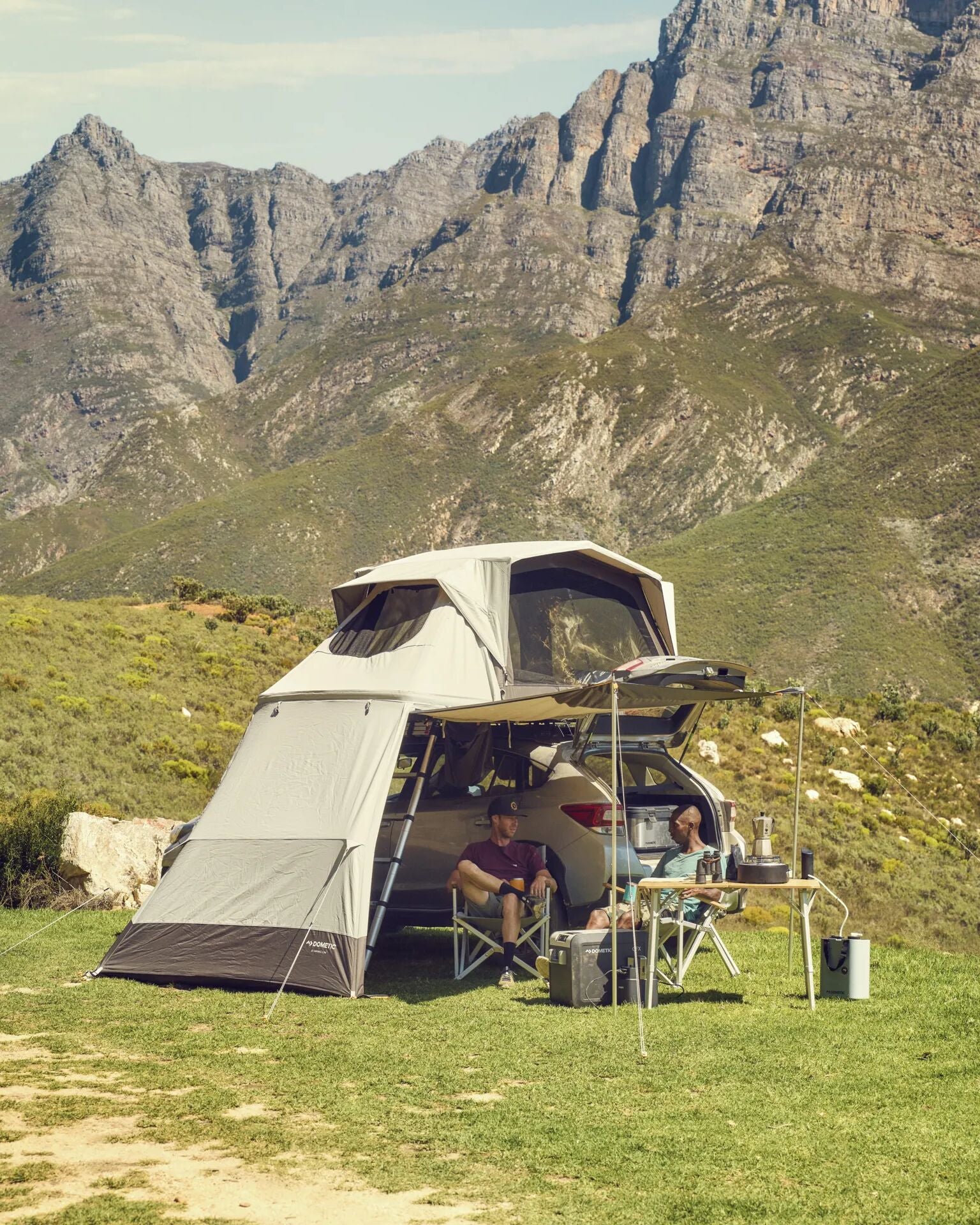 Dometic TRT 140  Air RT Awning Large - Ore - Lifestyle