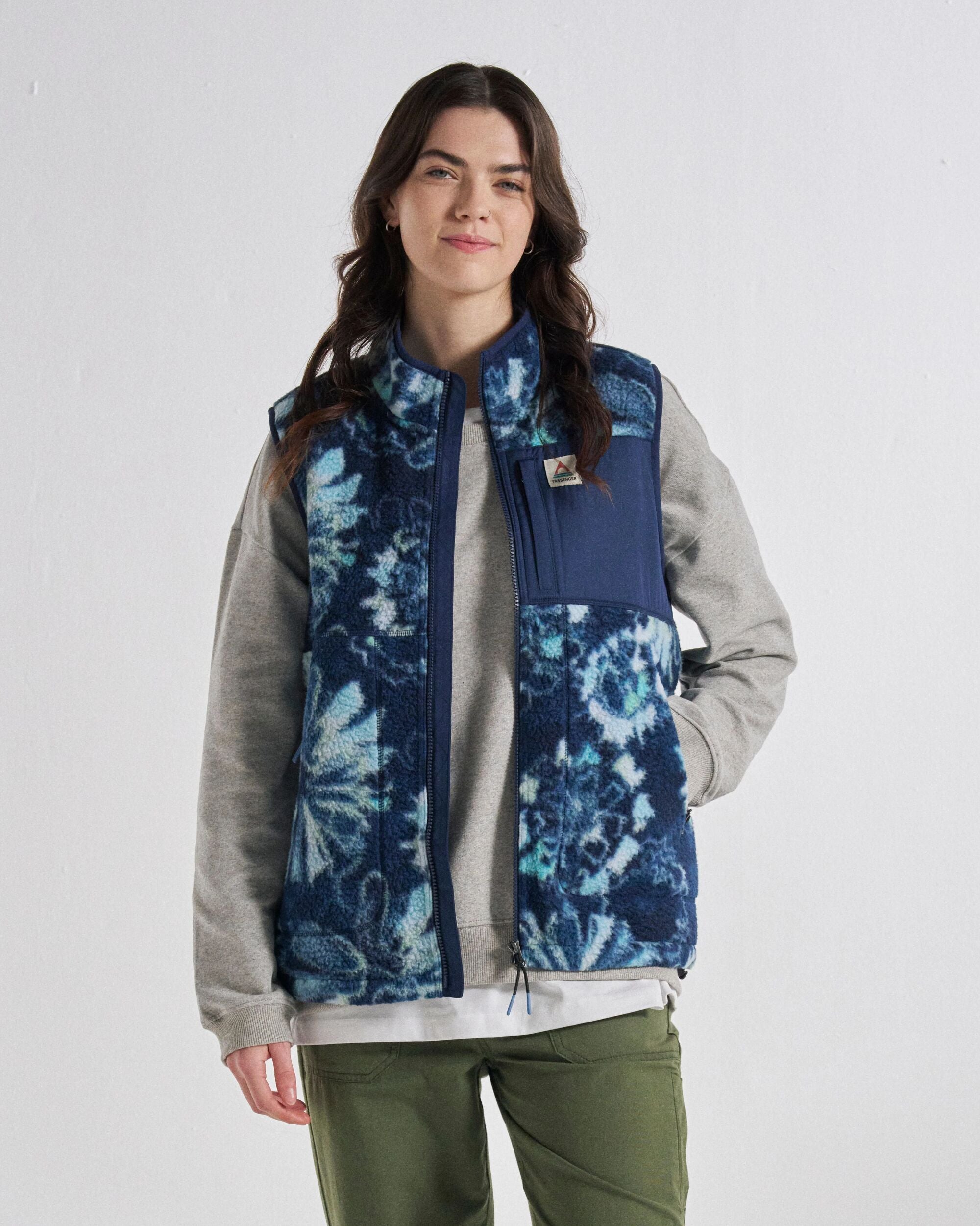 Fairbanks Full Zip Recycled Sherpa Gilet - Frost Rich Navy - Studio Model