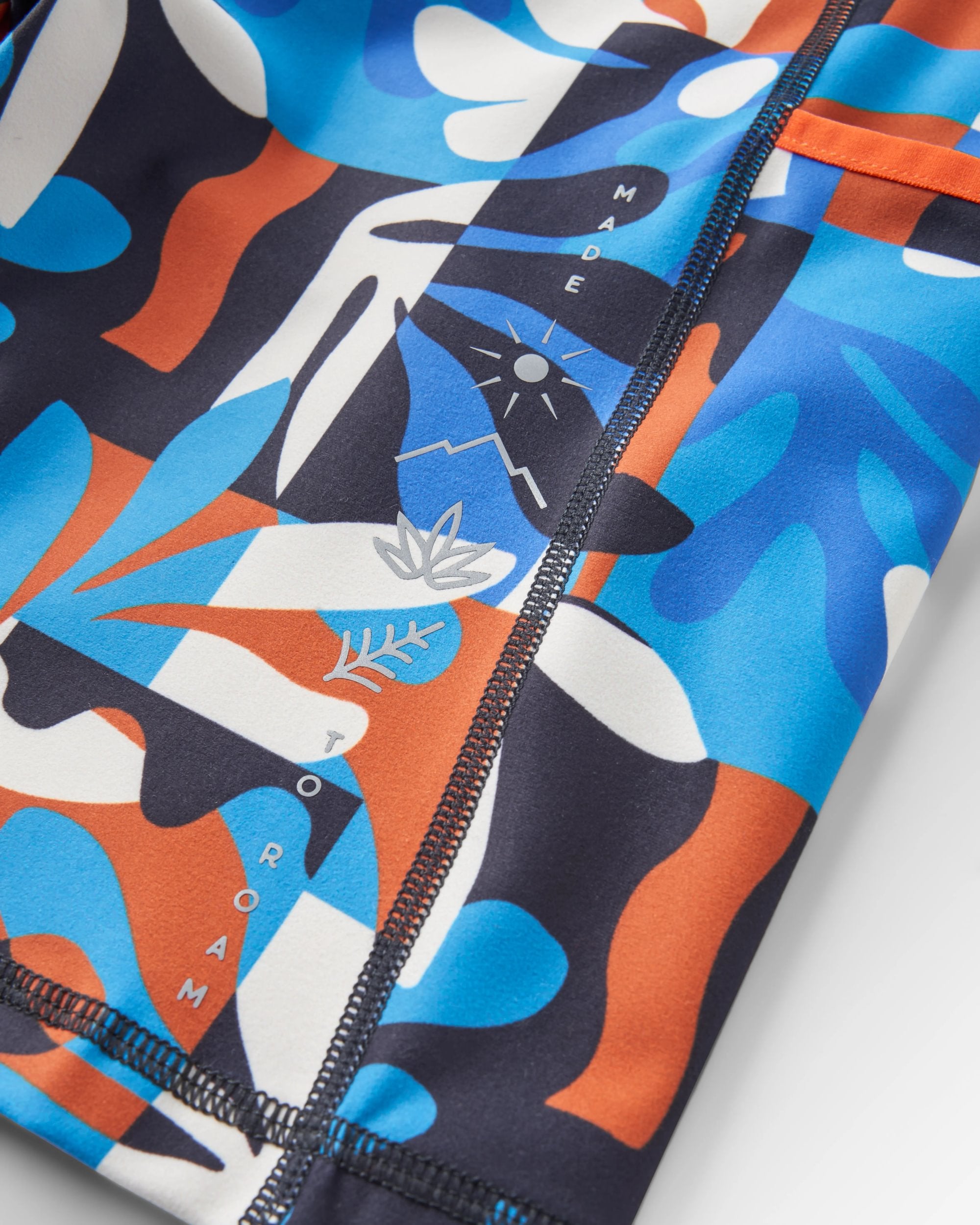 Mantra Recycled Active Short - Mountain Foliage Blue - Flatlay