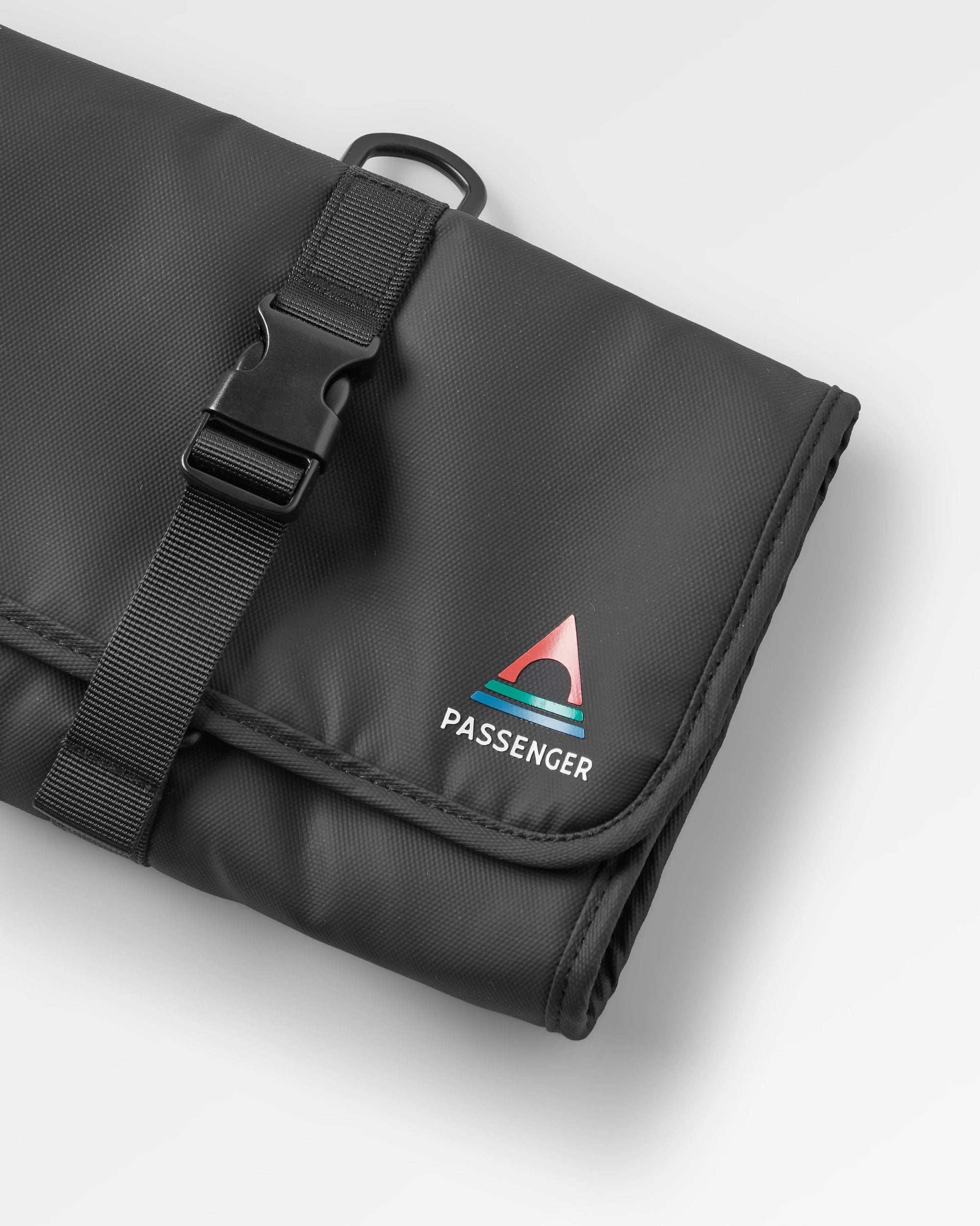 Drop Recycled Wash Kit - Black - Flatlay