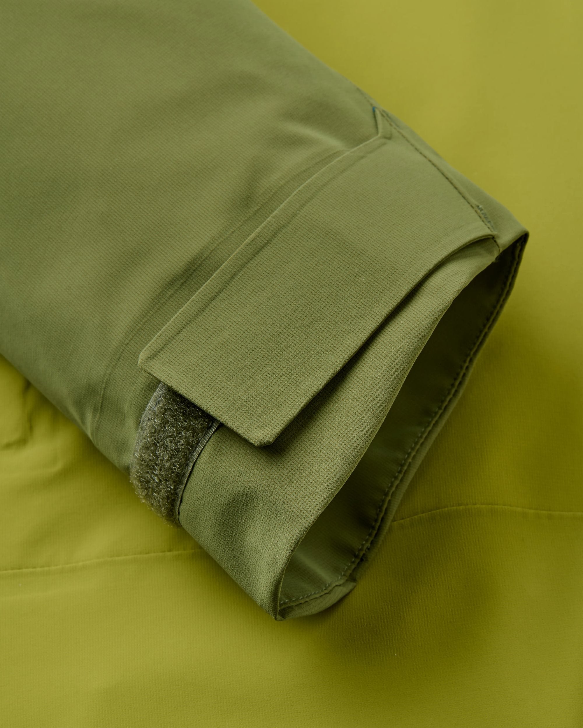 Mens Trailscape 3L Waterproof Jacket - Clover/Tea Green - Flatlay