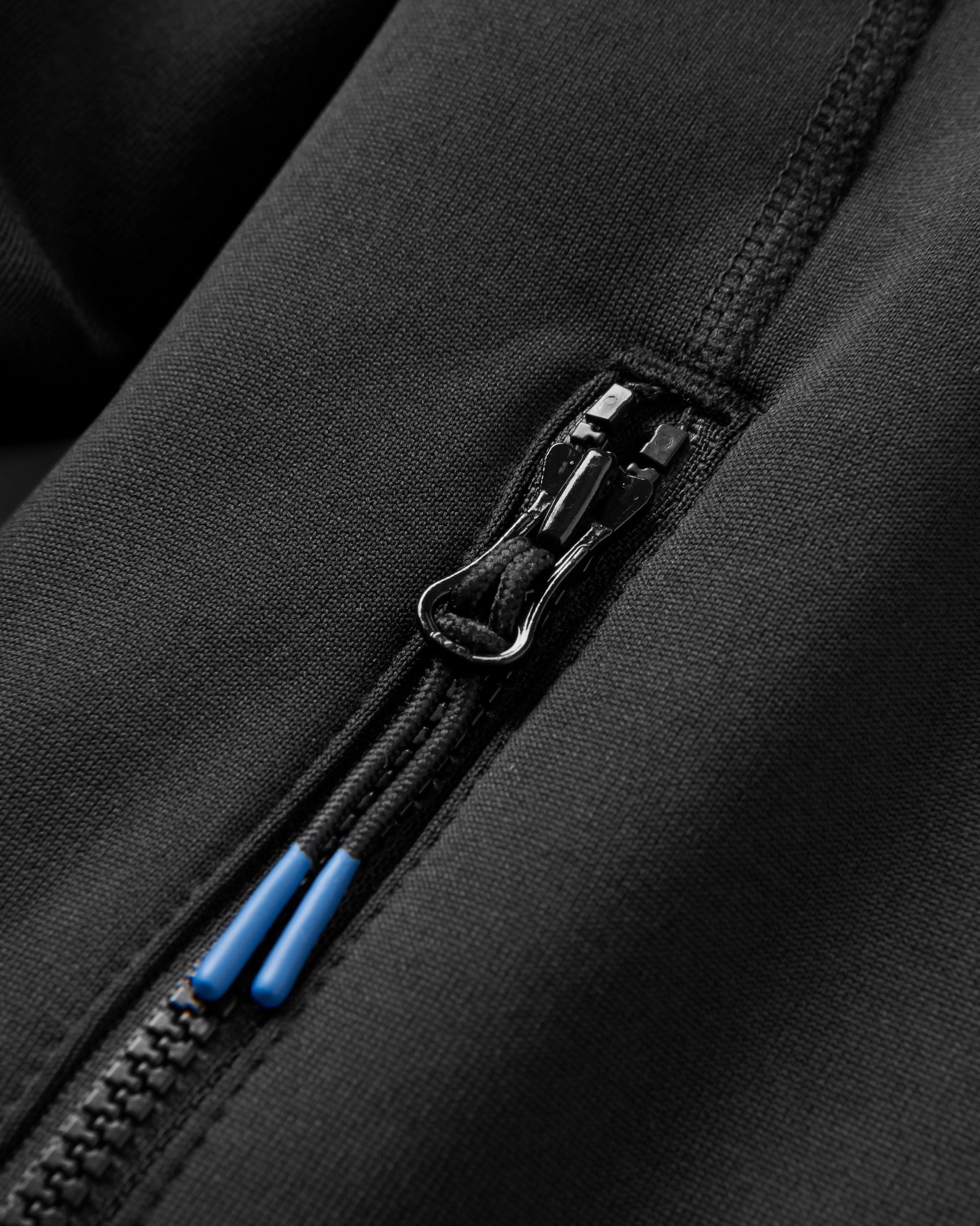 Wintergreen Recycled Polartec® Fleece Pullover - Black - Flatlay