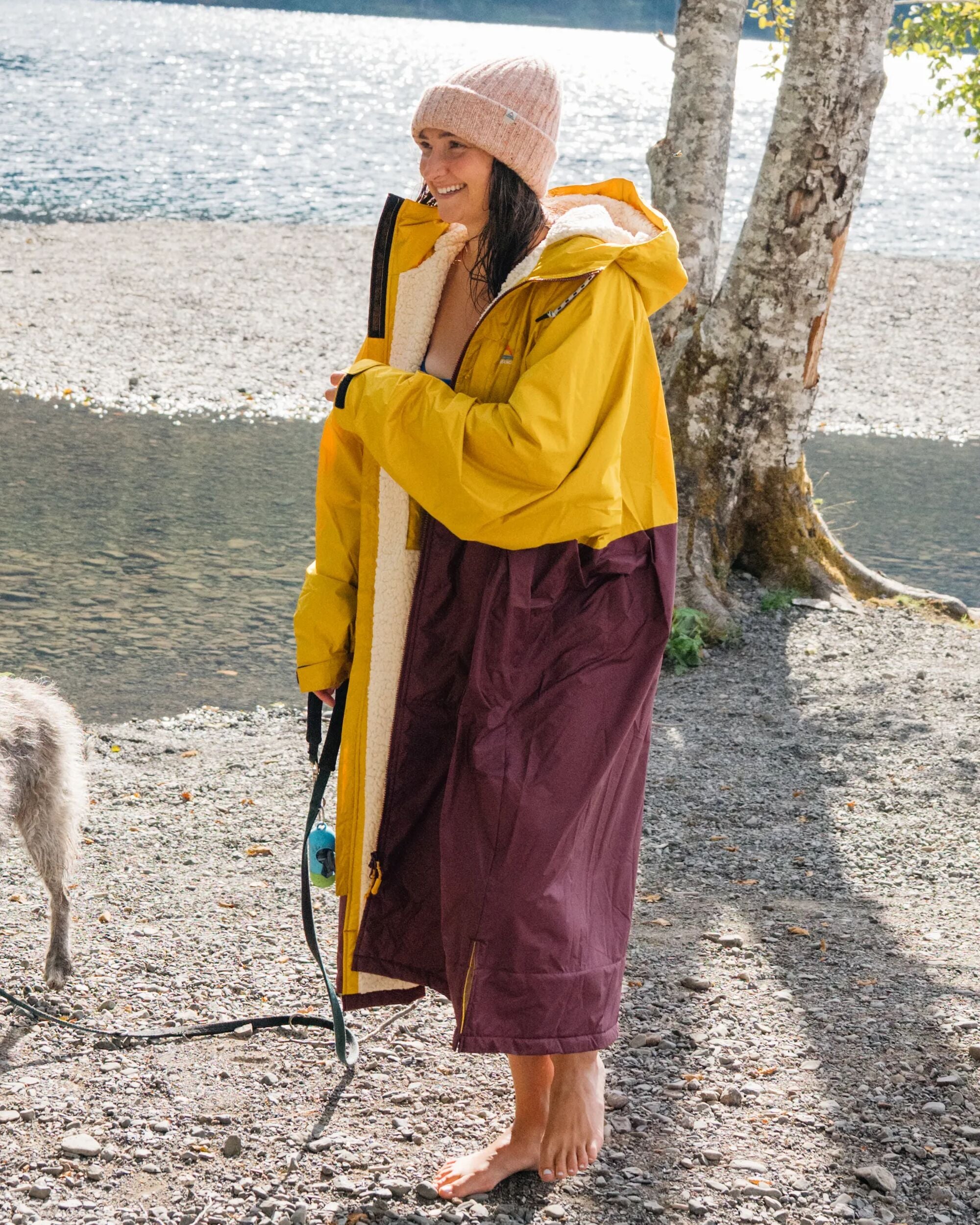 Waves Sherpa Lined Changing Robe Fig/Heritage Yellow – Passenger