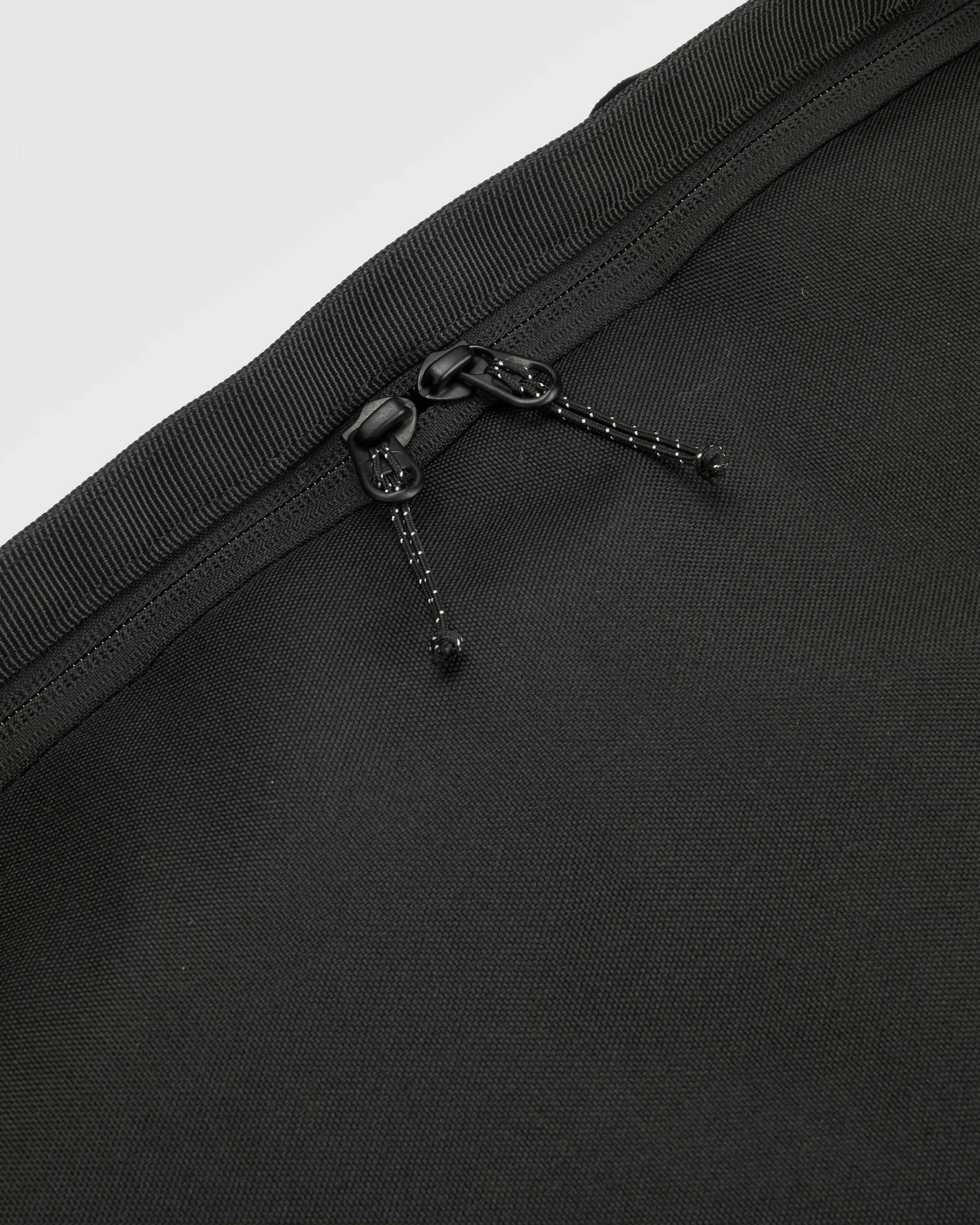 Boondocker Gear Tote 48L - Black - Flatlay