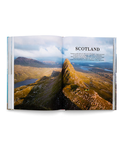 Wanderlust British & Irish Isles - Flatlay