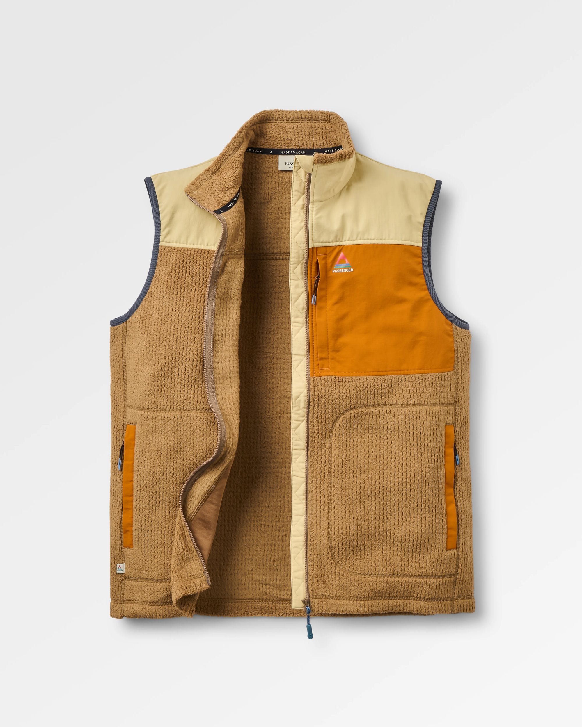 【中古】wism doublet CHAOS FLEECE VEST CAMEL Women's Wool-Cashmere Hooded Vest in New Camel | Theory