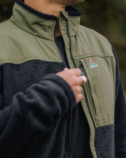 Venturescape Men's Recycled Fleece - Black/Khaki - Lifestyle