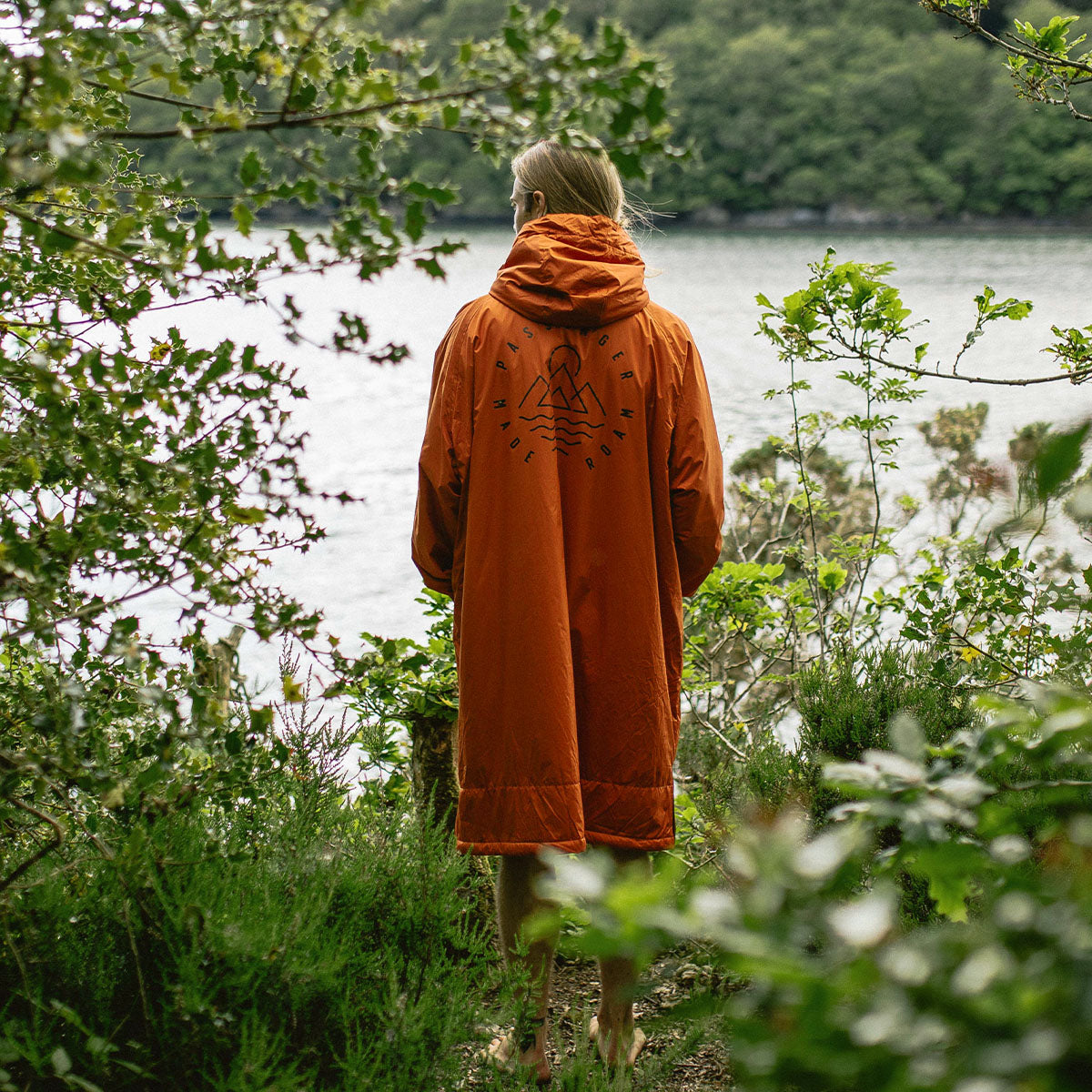 Male_Escapism Sherpa Lined Changing Robe - Rust