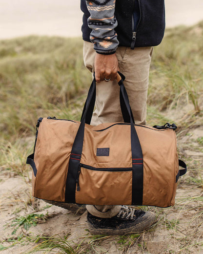 Male_Escape It All 30L Recycled Duffle Bag - Golden Brown