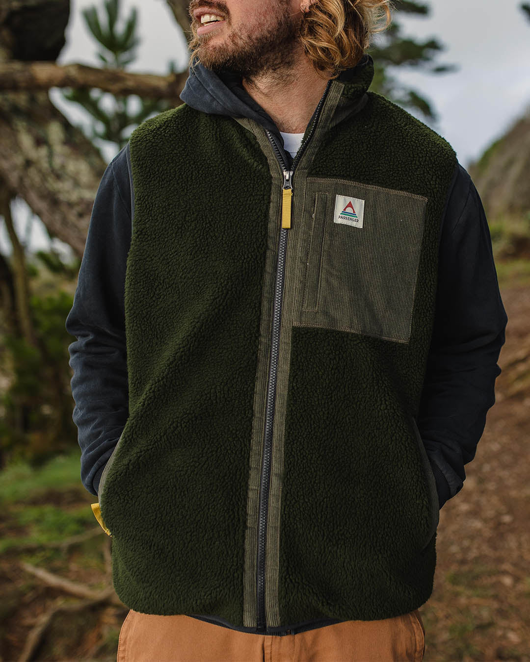 Canyon Recycled Sherpa Full Zip Vest - Fir Tree