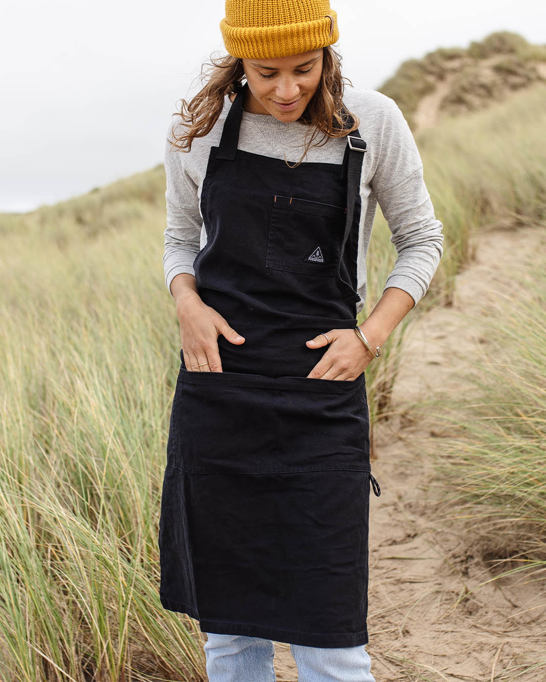 Womens_Yard Recycled Cotton Apron - Black