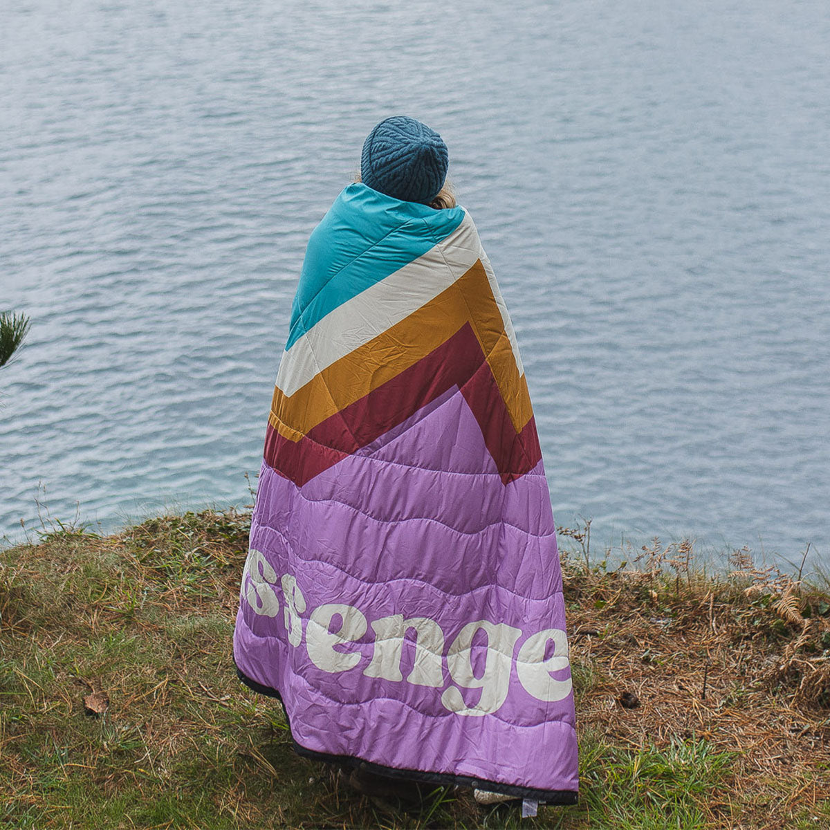 Womens_Nomadic Recycled Sherpa Blanket - Purple Mountain