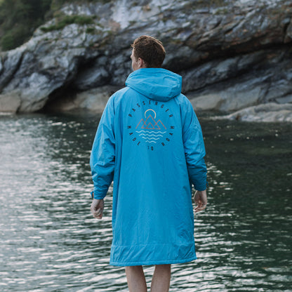 Male_Escapism Sherpa Lined Changing Robe - Larkspur Blue